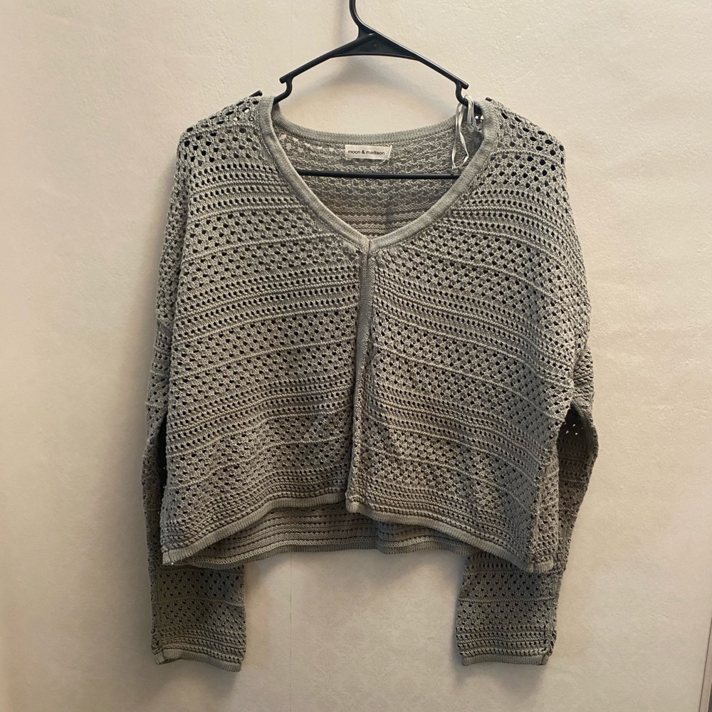 Crop top sweater